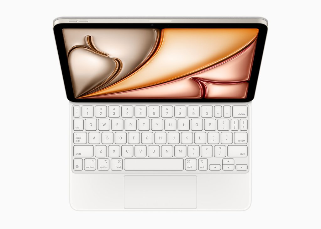 Apple iPad Air and Magic Keyboard 03 240507 min